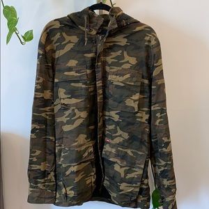 Obey fields hooded camo jacket fleece w/ pockets